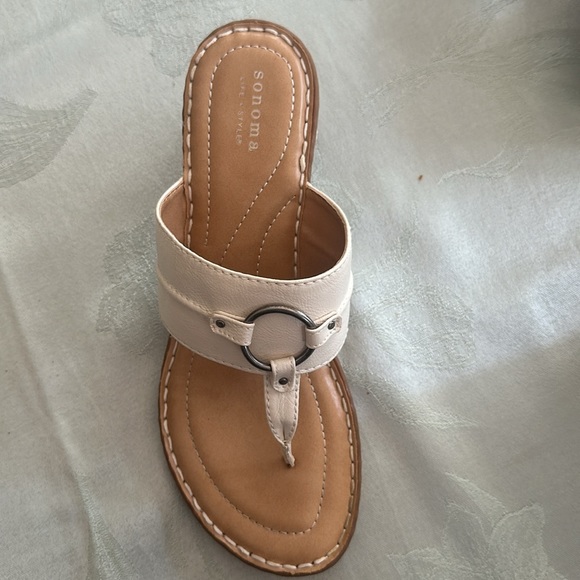 Sandals - Picture 3 of 5